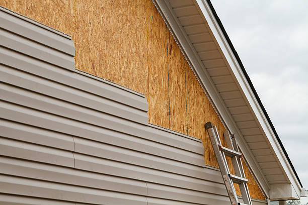 24/7 Emergency Siding experts in Aurora, CO